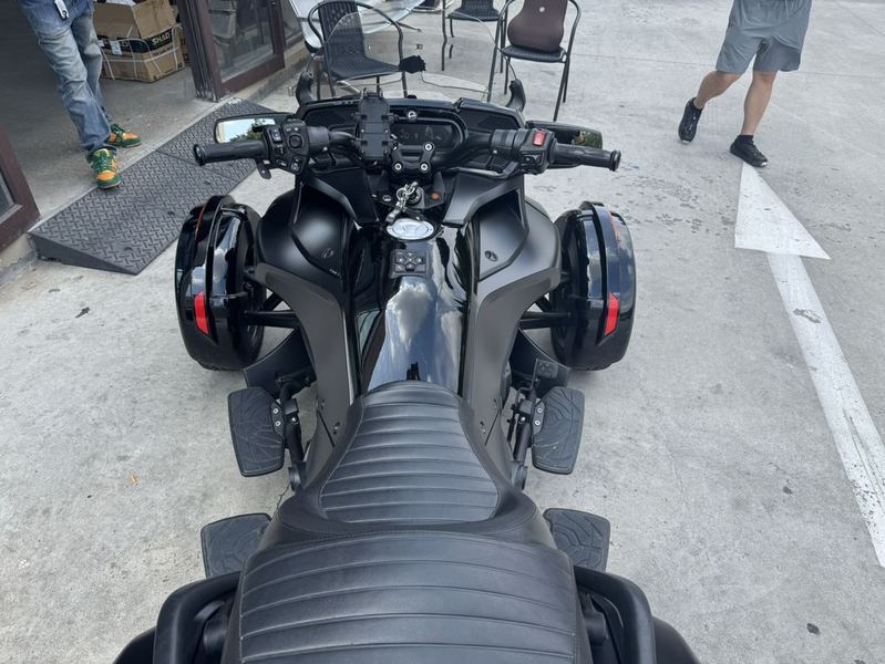 二手庞巴迪Spyder F3 