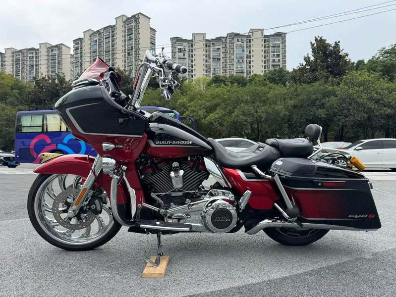 二手哈雷戴维森公路滑翔 Road Glide