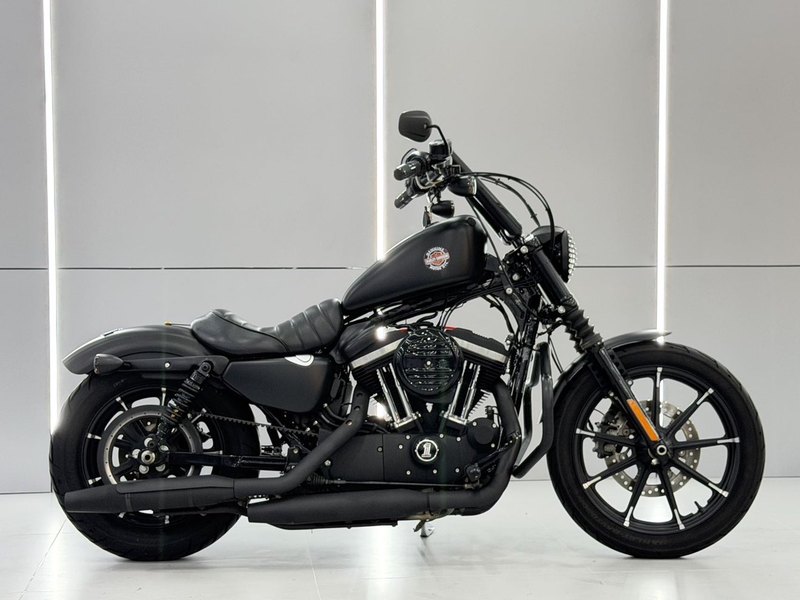 二手哈雷戴维森Iron883 硬汉