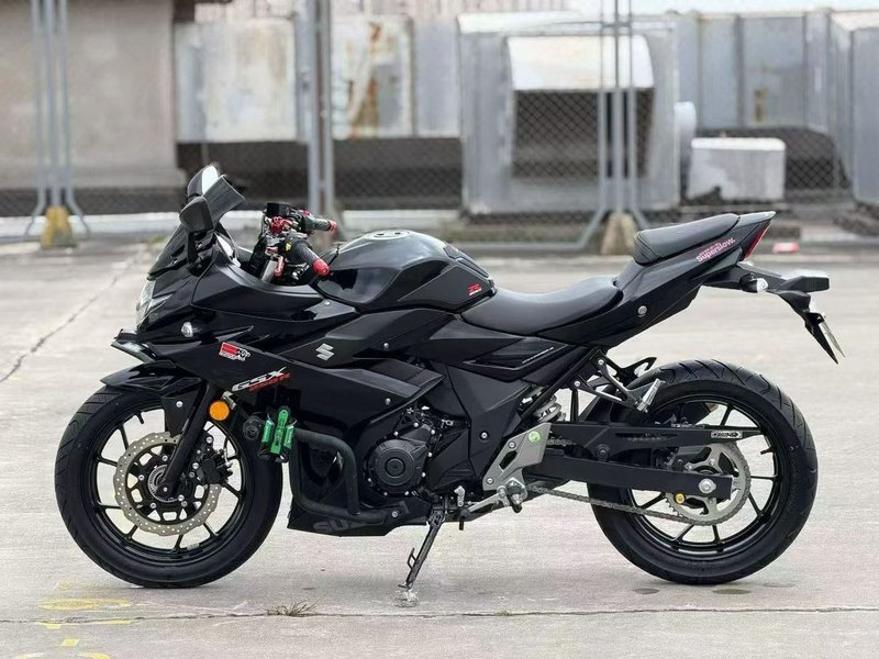 二手豪爵铃木GSX250R