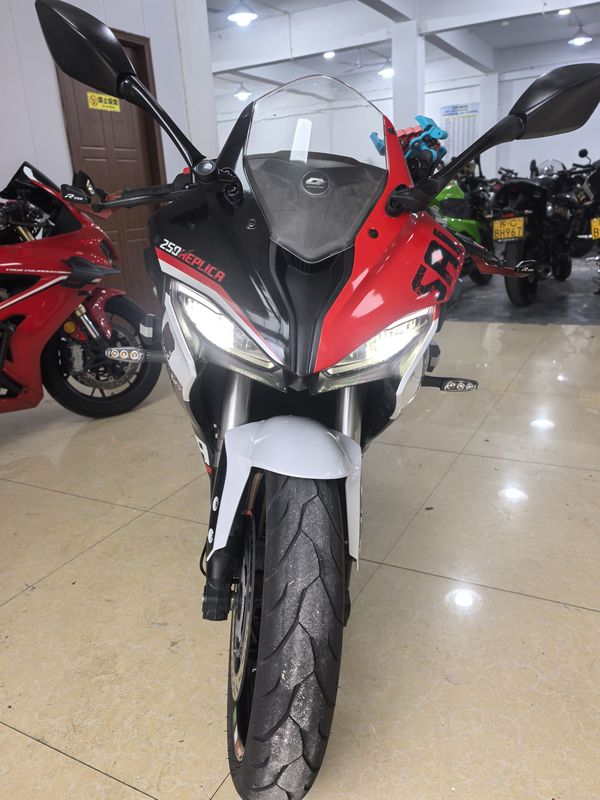 二手QJMOTOR赛250