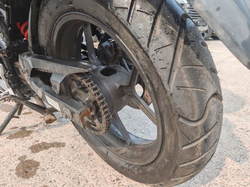 二手济南铃木极客飒 Gixxer 155