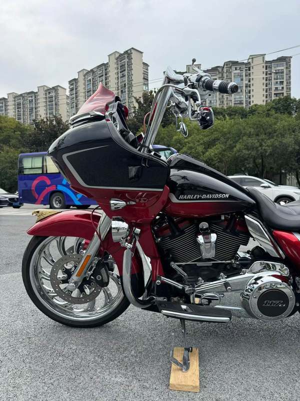 二手哈雷戴维森公路滑翔 Road Glide