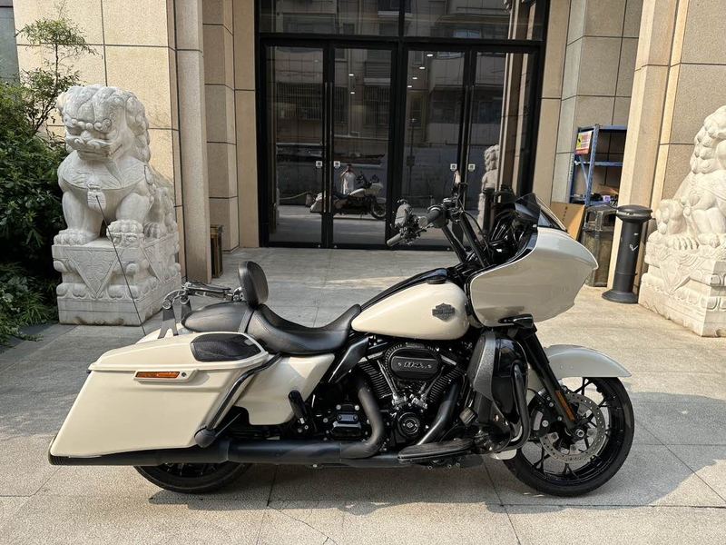二手哈雷戴维森公路滑翔 Road Glide