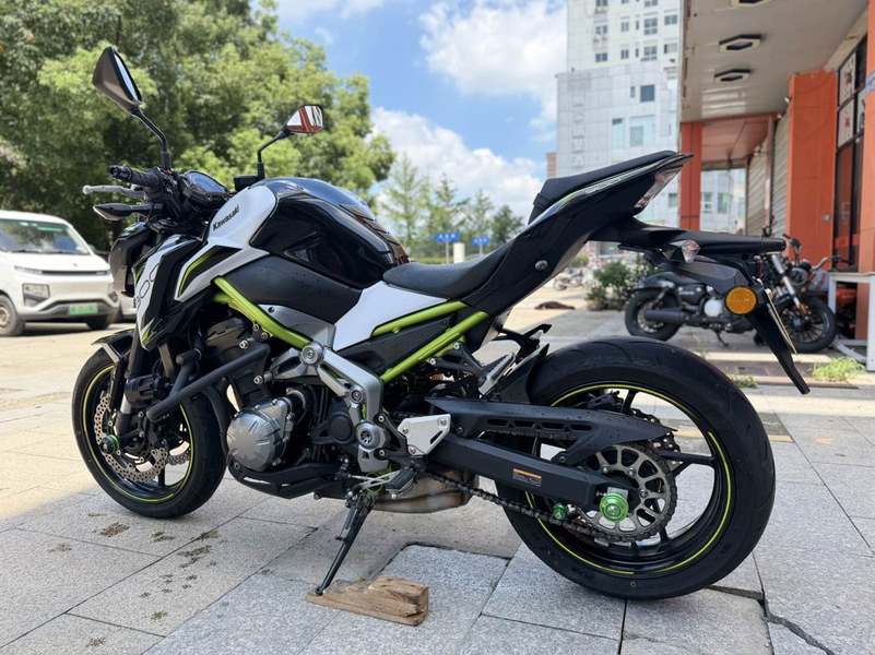二手川崎Z900
