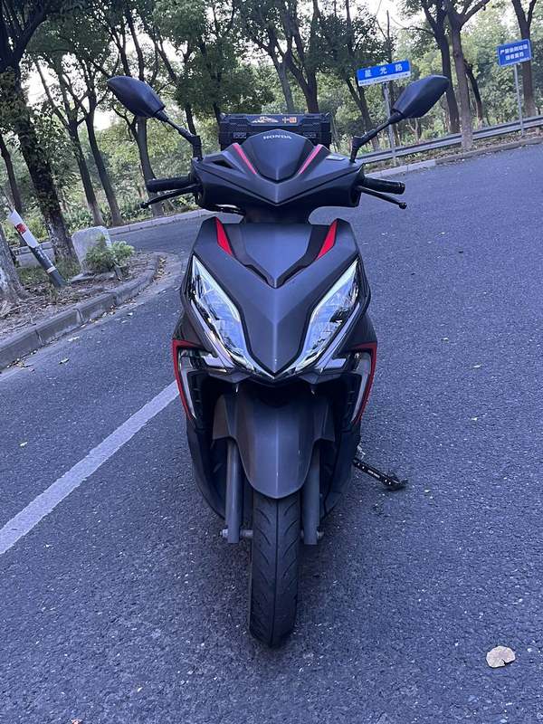 二手新大洲本田裂行 RX125Fi