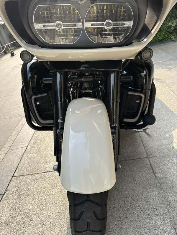 二手哈雷戴维森公路滑翔 Road Glide