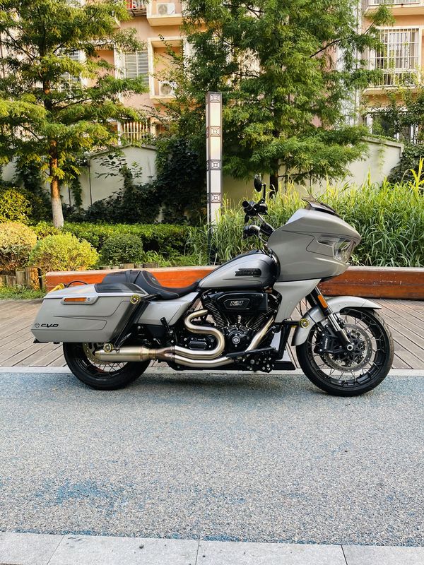 二手哈雷戴维森公路滑翔 Road Glide