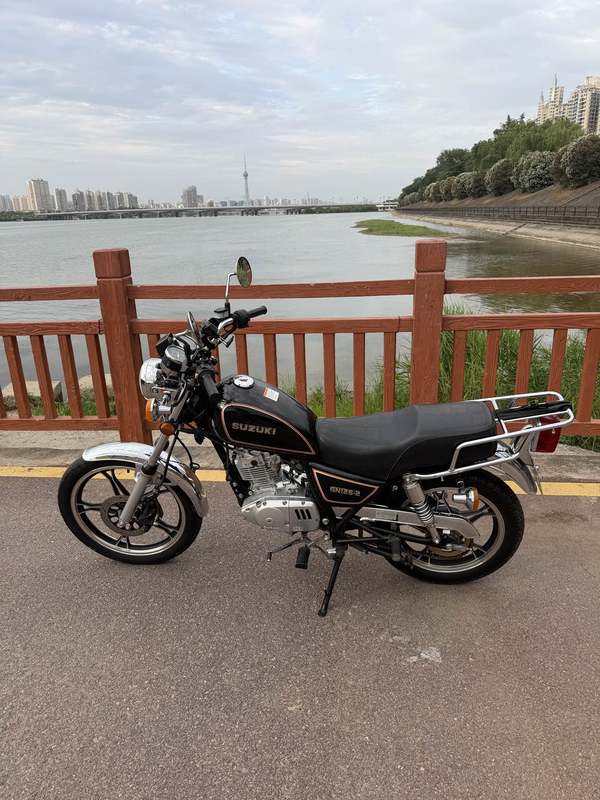 二手豪爵铃木GN125-2F