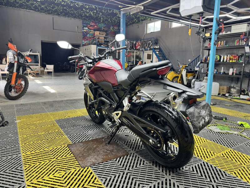 二手本田CB300R