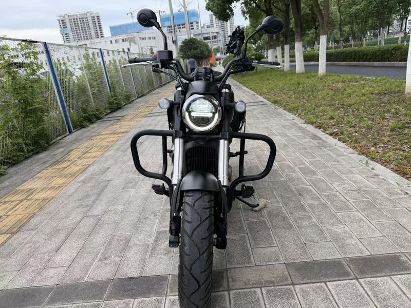 二手QJMOTOR闪300