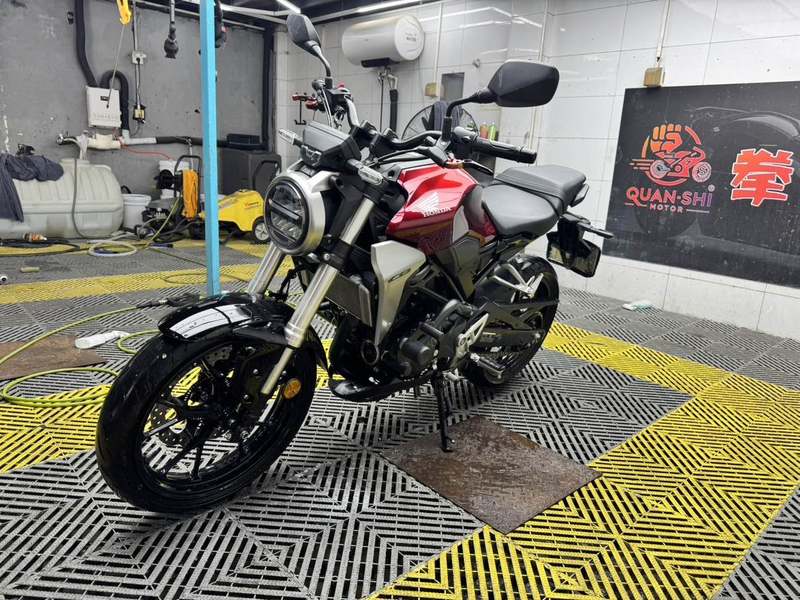 二手本田CB300R