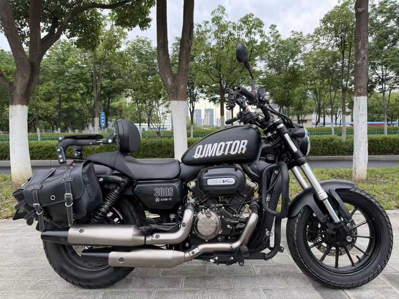 二手QJMOTOR闪300