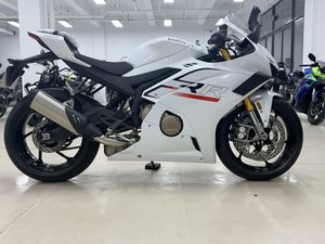 二手张雪机车500RR