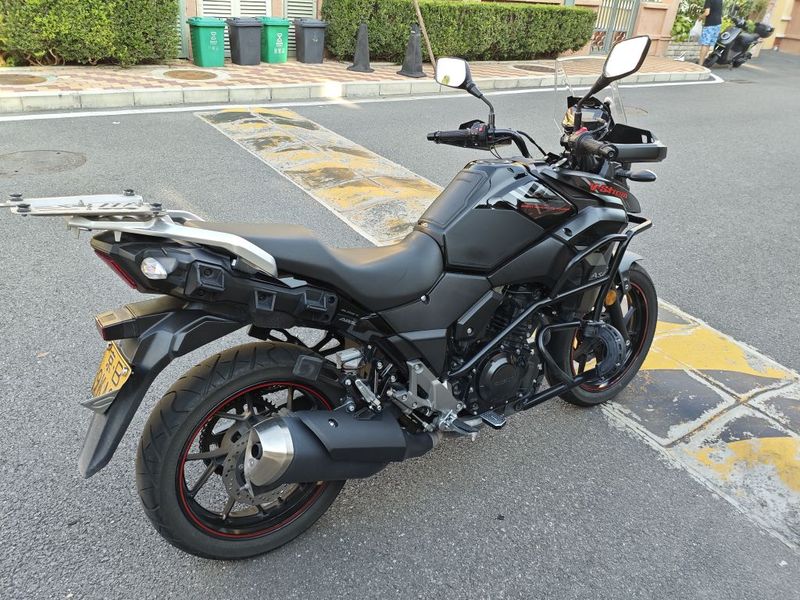 二手豪爵铃木DL250