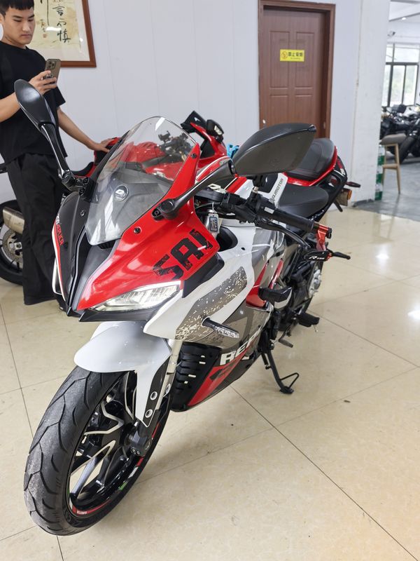 二手QJMOTOR赛250