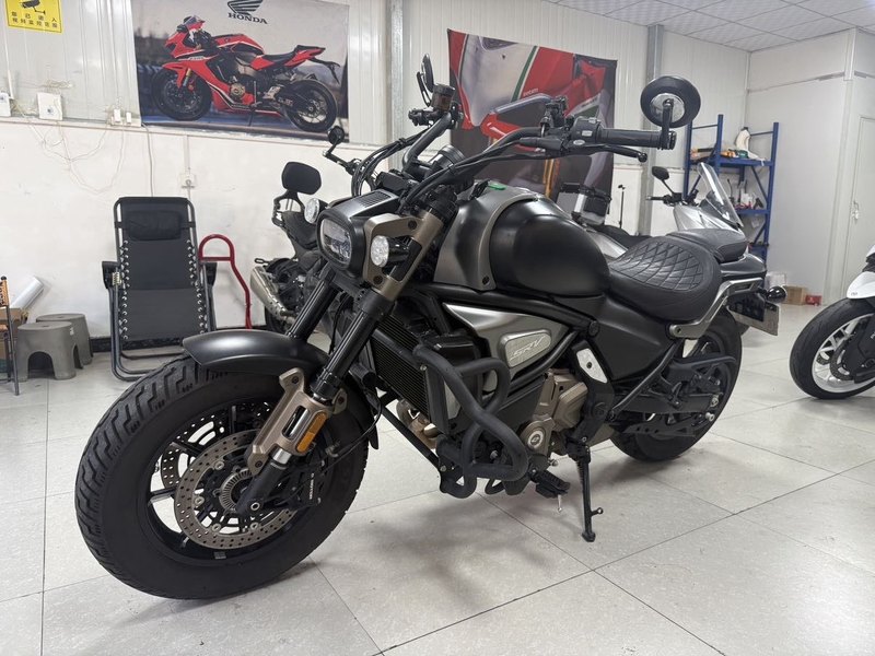 二手QJMOTOR闪700