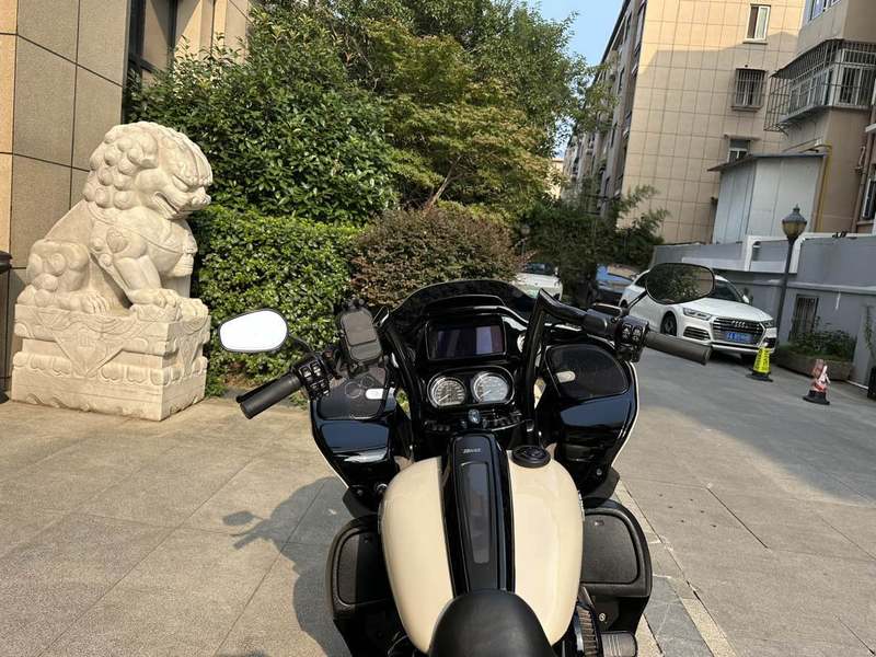 二手哈雷戴维森公路滑翔 Road Glide