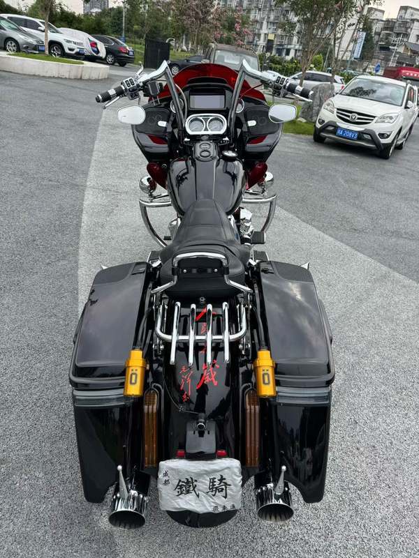 二手哈雷戴维森公路滑翔 Road Glide