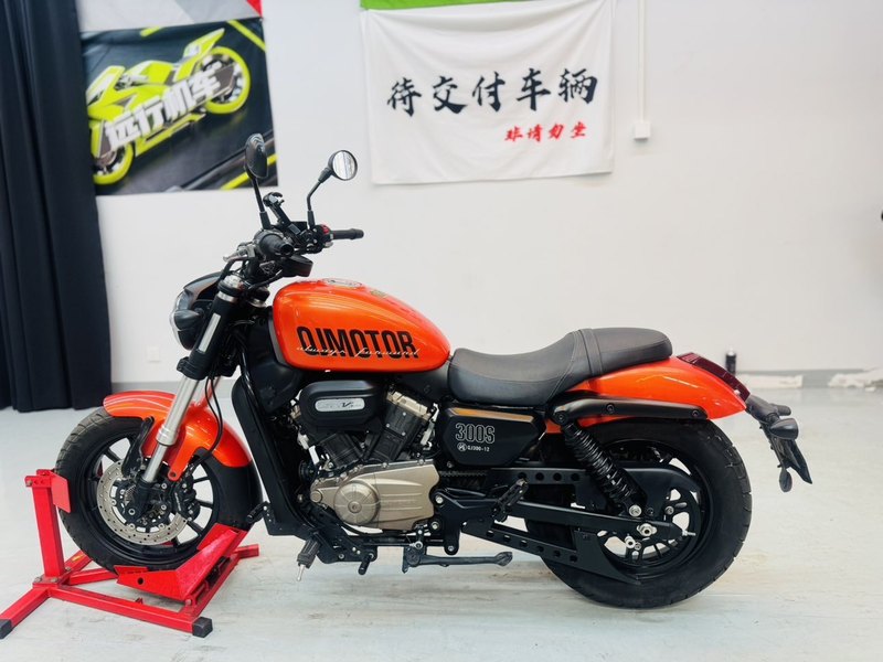 二手QJMOTOR闪300