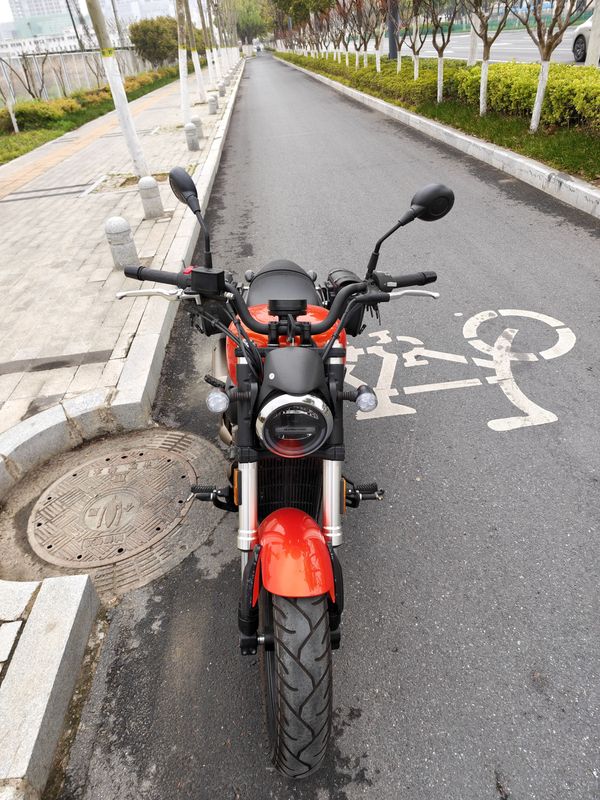 二手QJMOTOR闪300