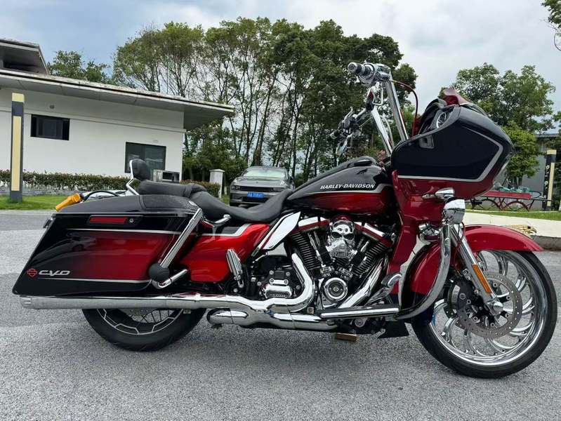 二手哈雷戴维森公路滑翔 Road Glide