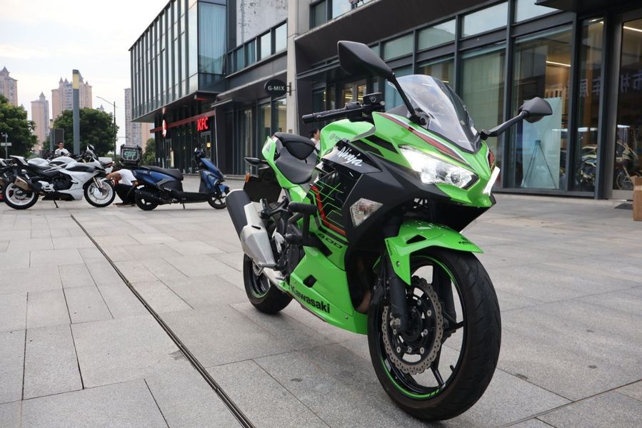 二手川崎Ninja 400