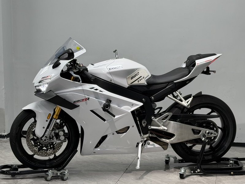 二手张雪机车820RR