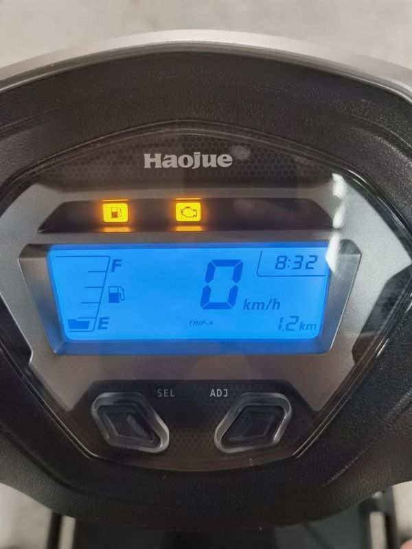 二手豪爵虎鲨VX125