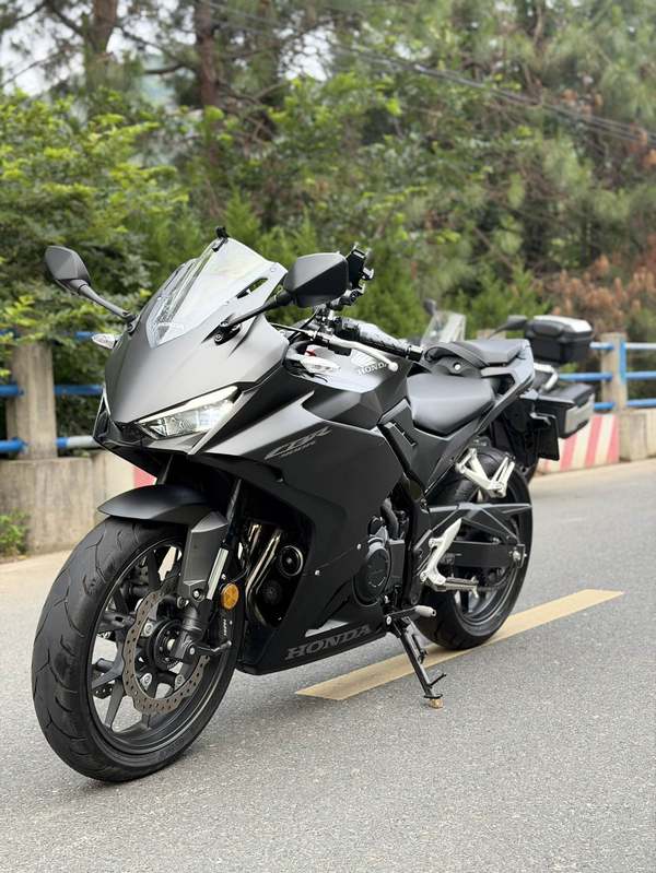 二手本田CBR400R