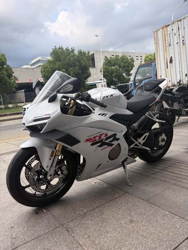 二手张雪机车500RR