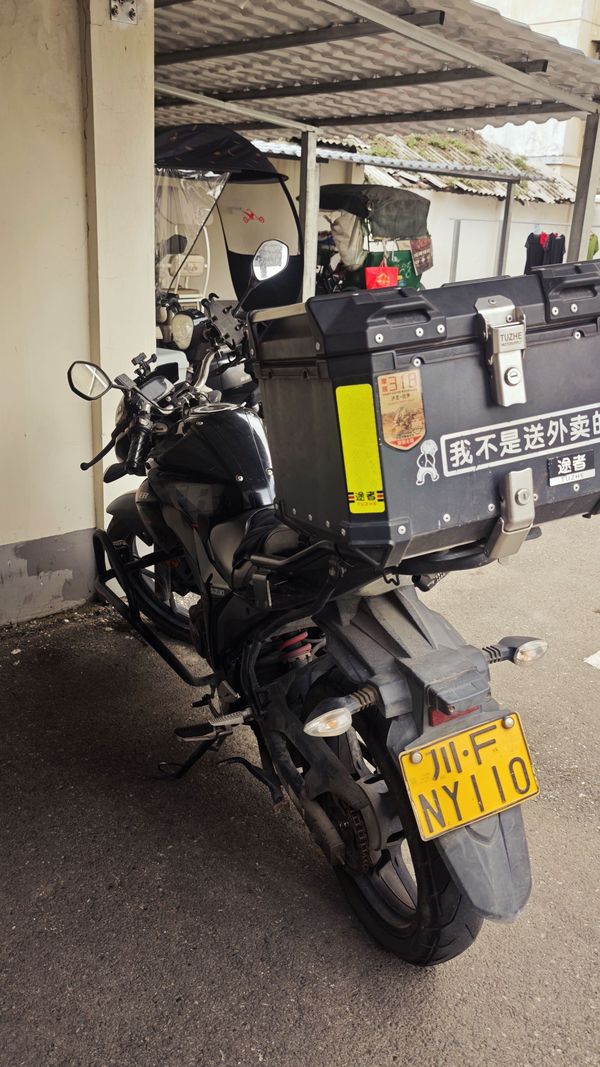 二手济南铃木极客飒 Gixxer 155 NK