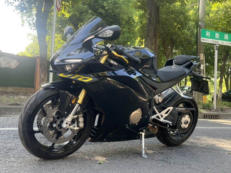 二手张雪机车500RR