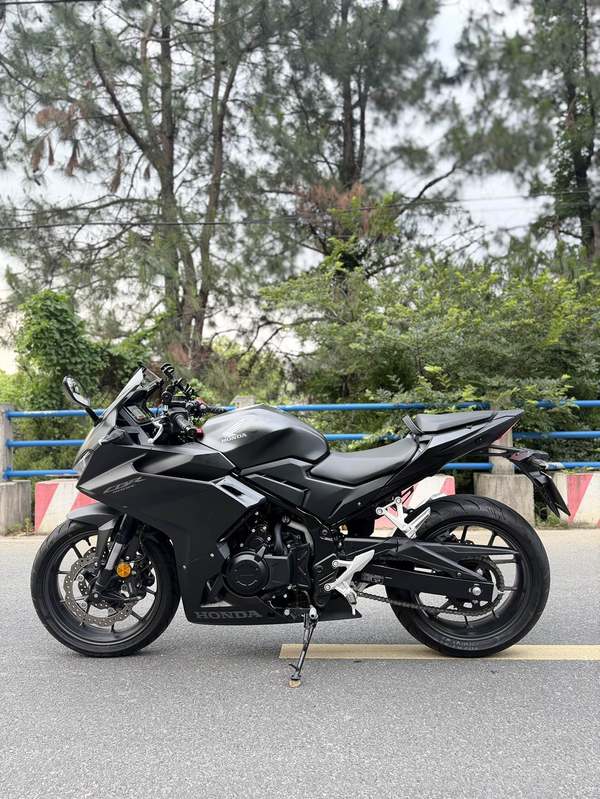 二手本田CBR400R
