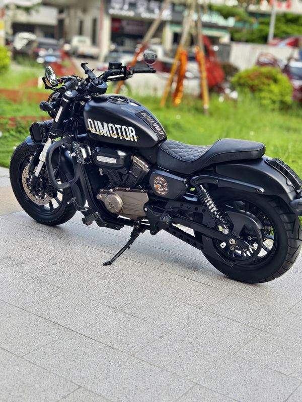 二手QJMOTOR闪300