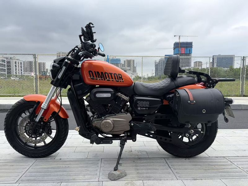二手QJMOTOR闪300
