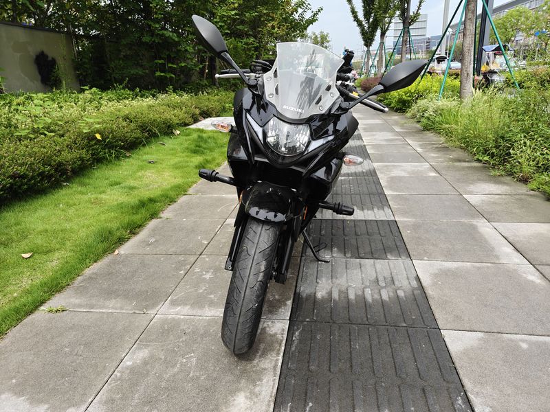 二手豪爵铃木GSX250R