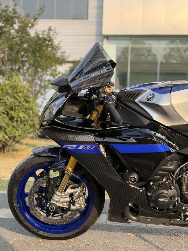 二手雅马哈YZF-R1