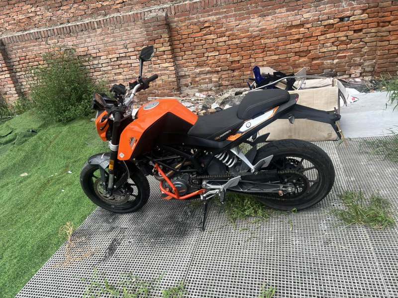 二手KTMR2R200 Duke