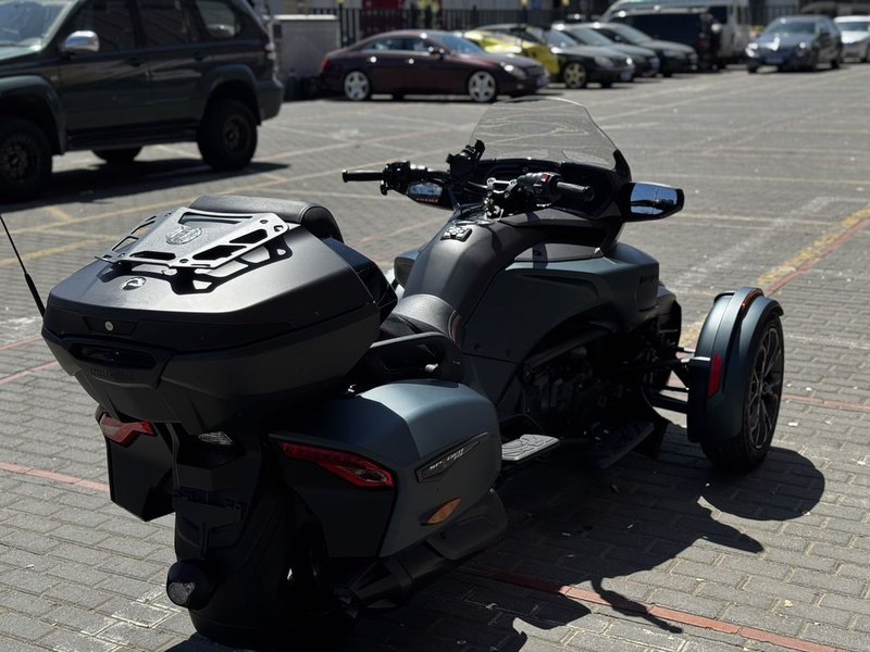 二手庞巴迪Spyder F3 