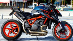 二手KTMR2R1290 Super Duke