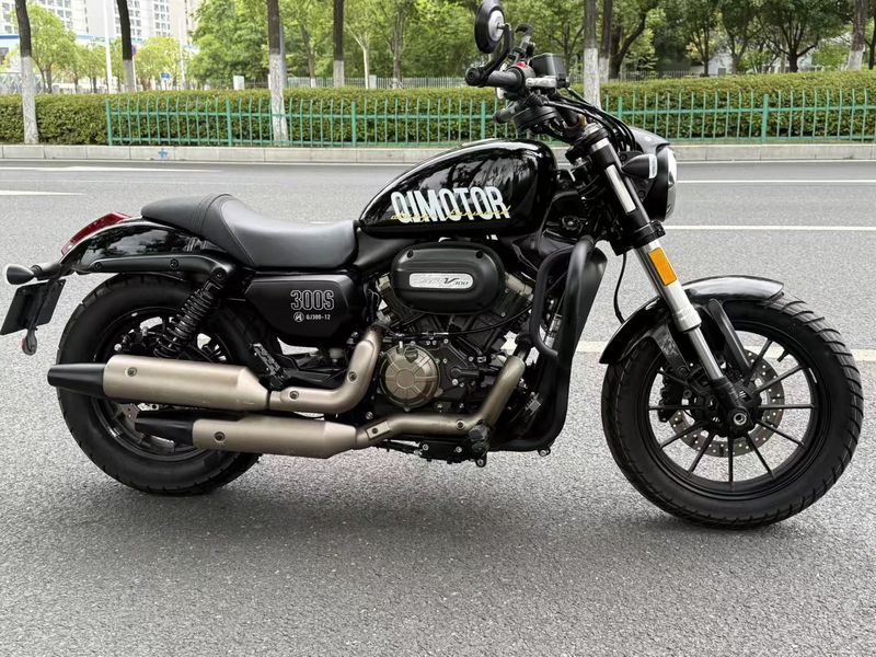 二手QJMOTOR闪300
