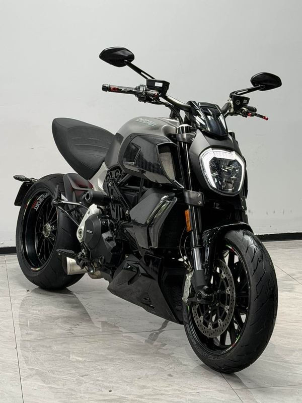 二手杜卡迪Diavel 