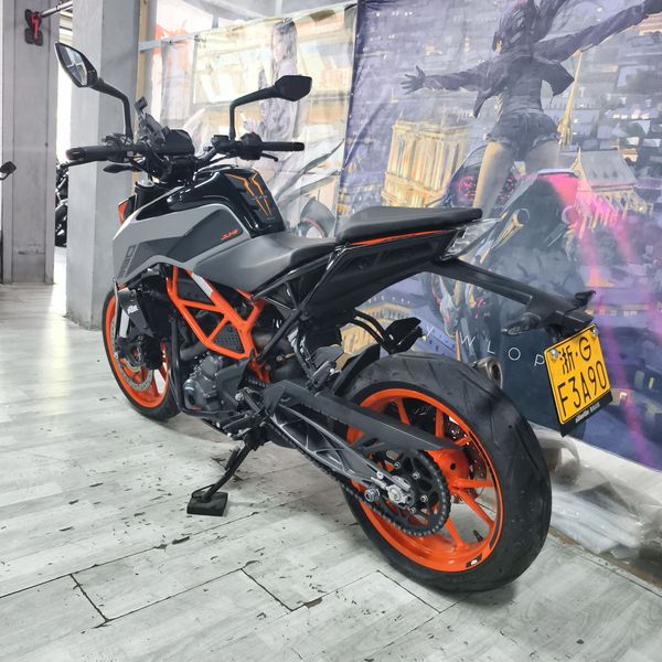 二手KTMR2R390 Duke