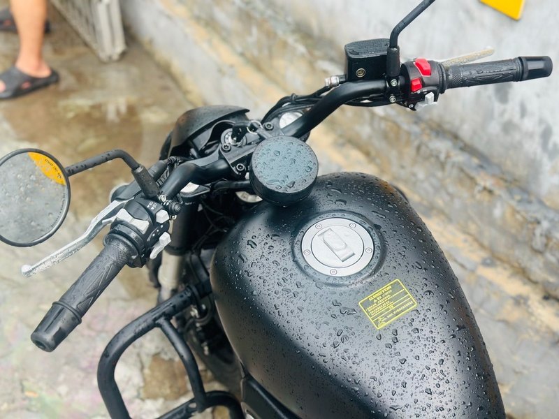二手QJMOTOR闪300