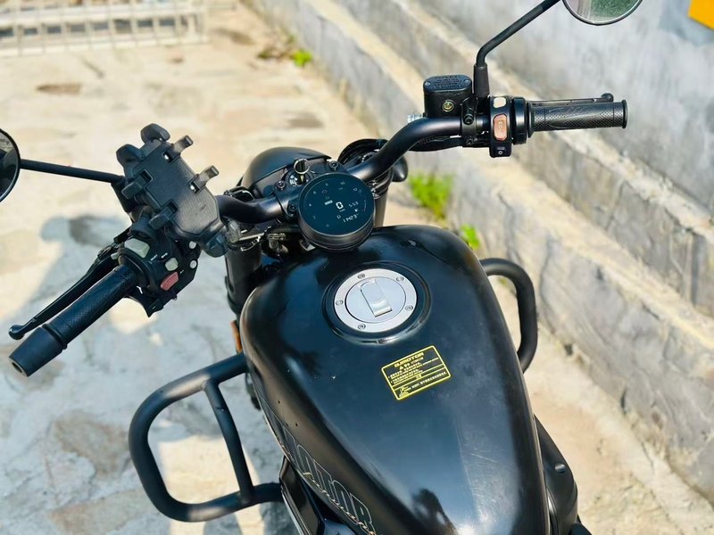 二手QJMOTOR闪300