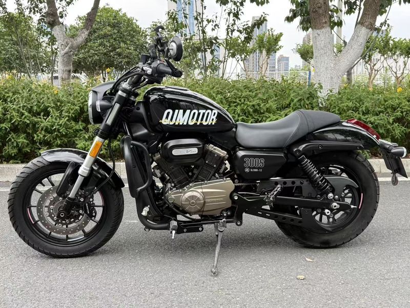二手QJMOTOR闪300
