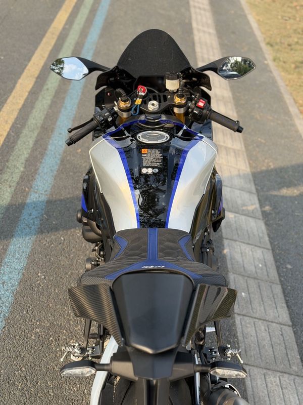二手雅马哈YZF-R1
