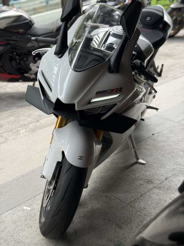 二手张雪机车820RR