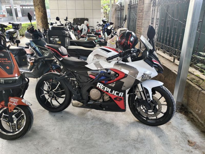 二手QJMOTOR赛250